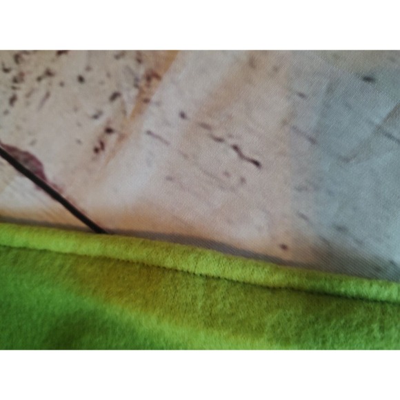 Handmade fleece dinosaur blanket 48x59 inches New - Picture 5 of 5